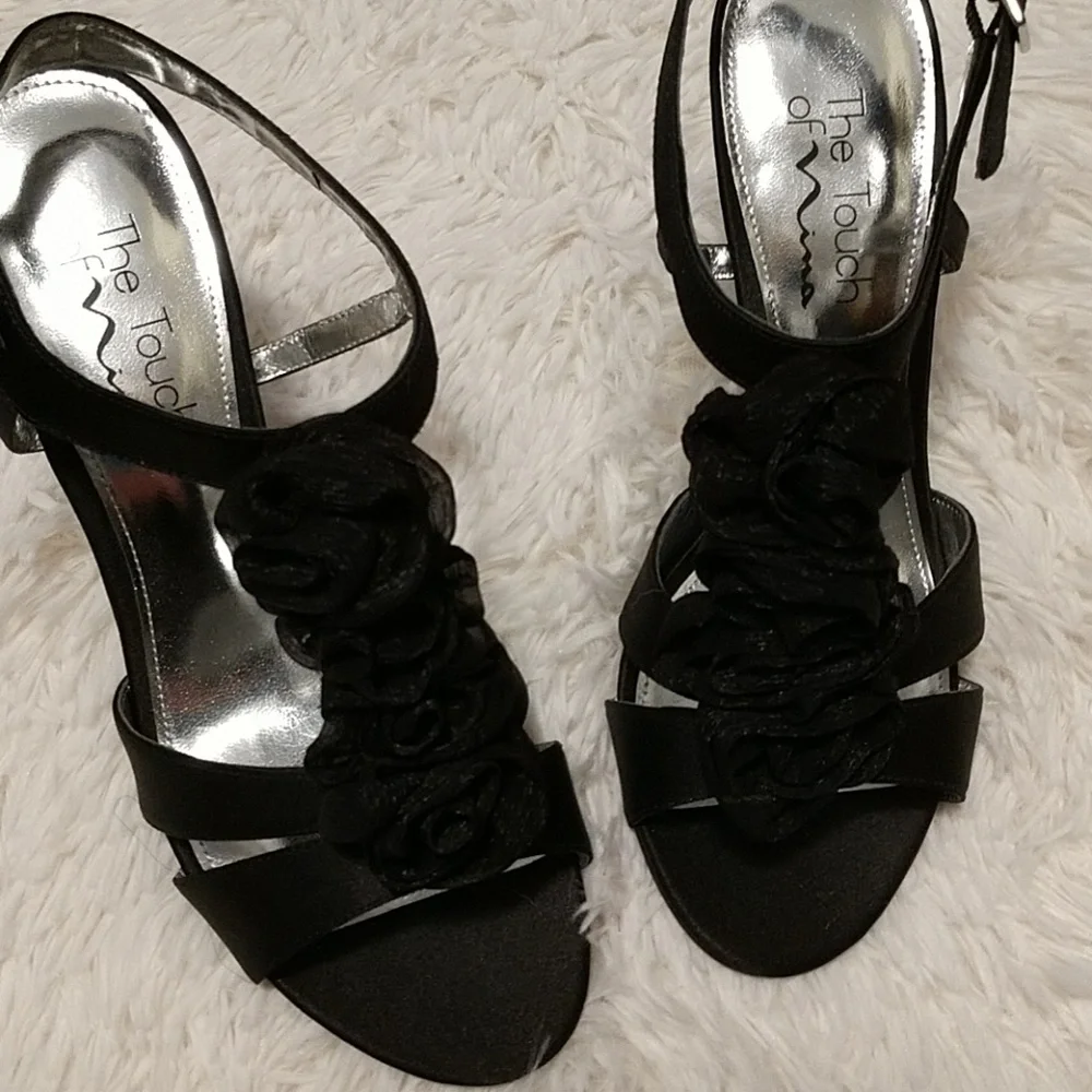 New Black Nina Strappy Heels sz 7.5